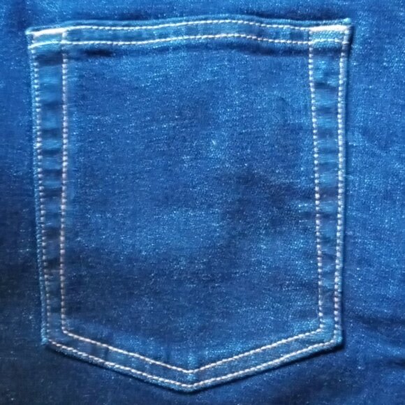 NEW! Goodfellow & Co. Men’s Athletic Fit Medium Wash Comfortable Denim Jeans - Picture 11 of 12